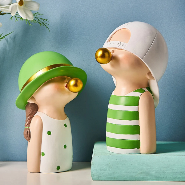 Capturing Memories: Embrace Deep Nostalgia with the Cute Boy & Girl Statue in Modern Home Decor