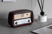 Load image into Gallery viewer, Retro Radio Model
