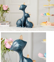Load image into Gallery viewer, Loving Mother Cat Figurines
