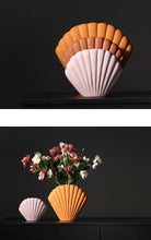 Load image into Gallery viewer, Minimalist Shell Vase
