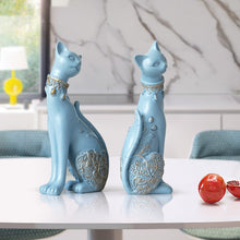Load image into Gallery viewer, European Couple Cats Figurine (2pcs)
