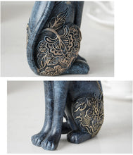 Load image into Gallery viewer, European Couple Cats Figurine (2pcs)
